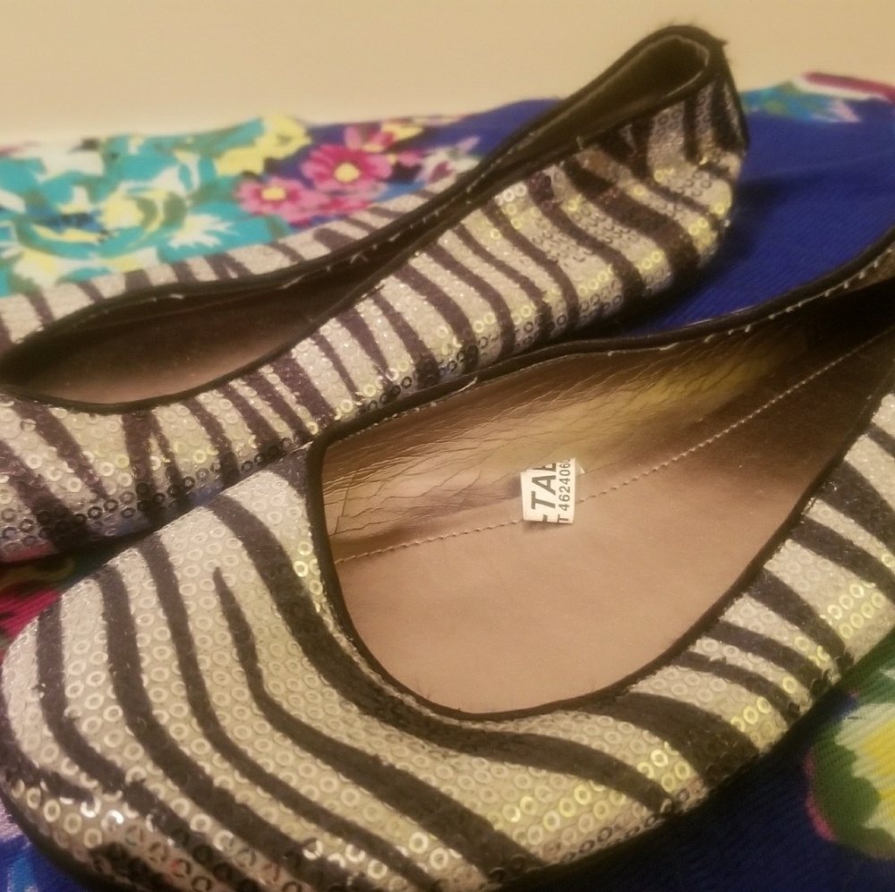 Sequin zebra flats